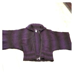 Wide sleeve zip-up sweater